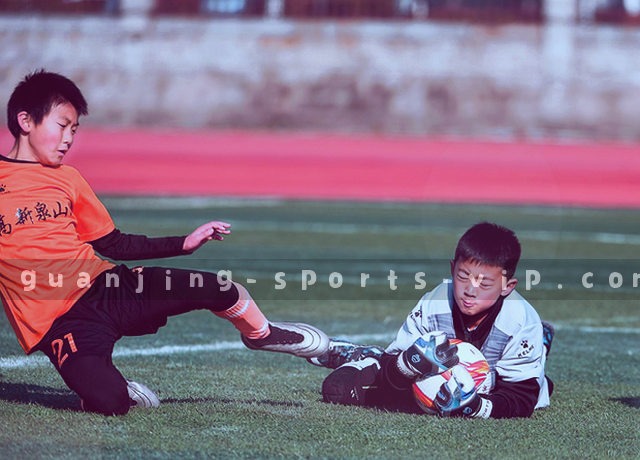热血赛场旁数据屏跳动